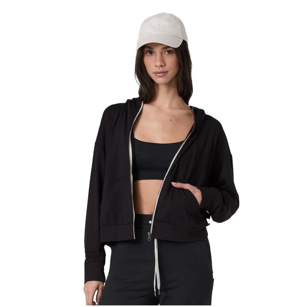 Vuori Halo Modern Full Zip Black - Picture 2 of 10